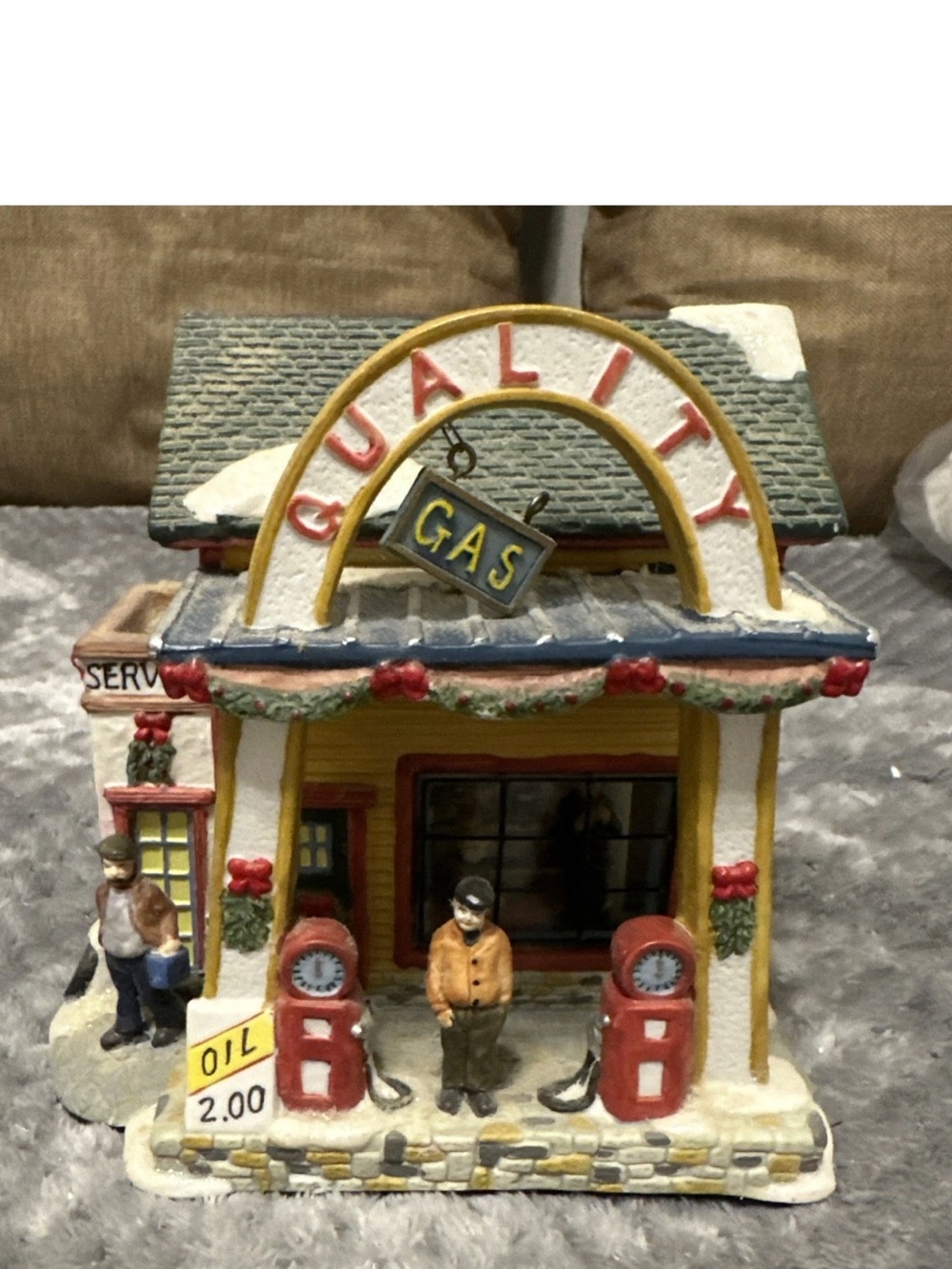 Christmas Snow Village Display Light Up Quality Gas Station 1950’s Look #8